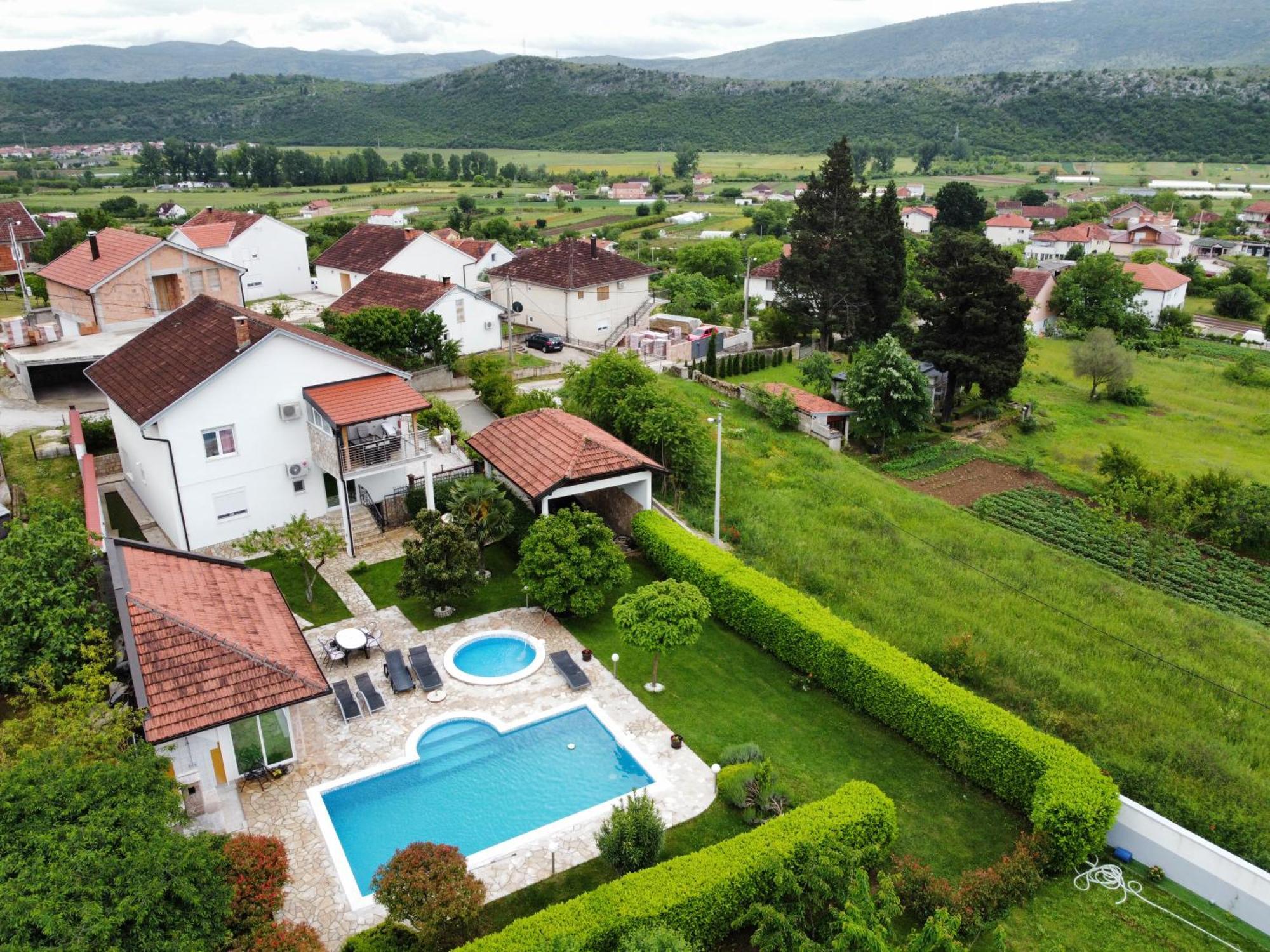 Sunny Apartment With Swimming Pool Stolac Exterior photo